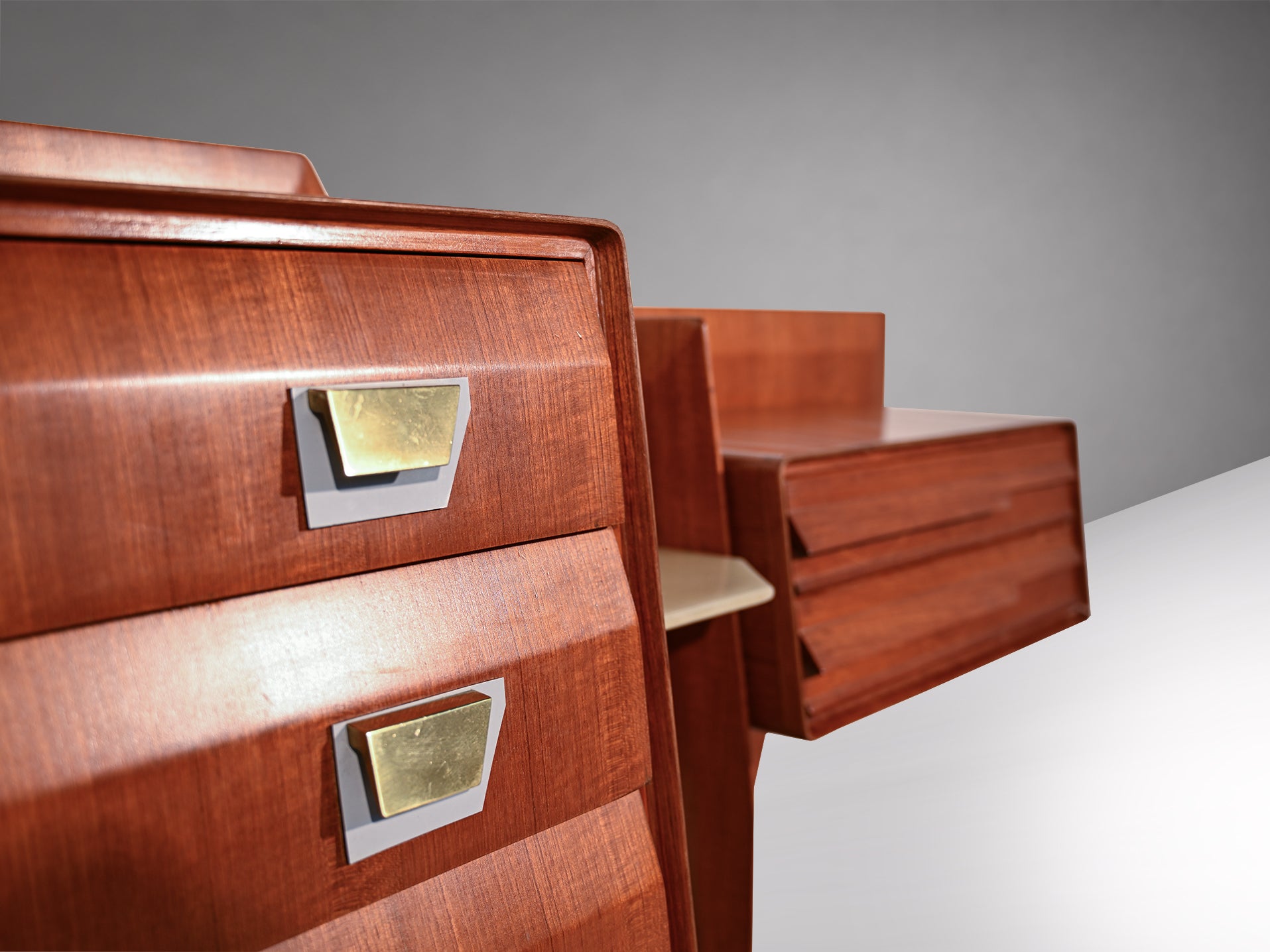 Italian Mid-Century Dresser att. Gio Ponti by La Permanente Mobili Cantù, 1950s
