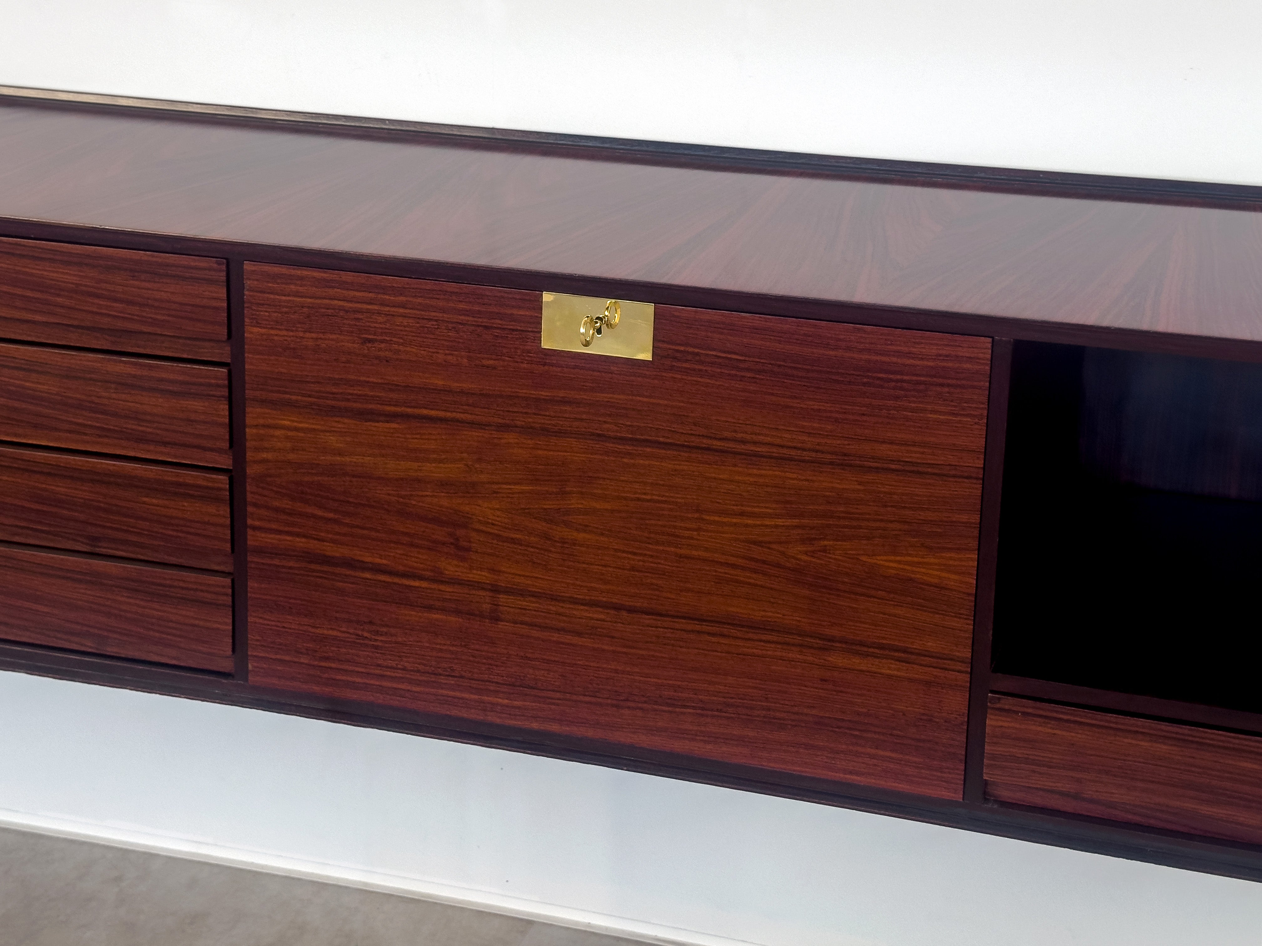 Italian Mid-Century wall-mounted Sideboard by Vittorio Dassi, 1950s