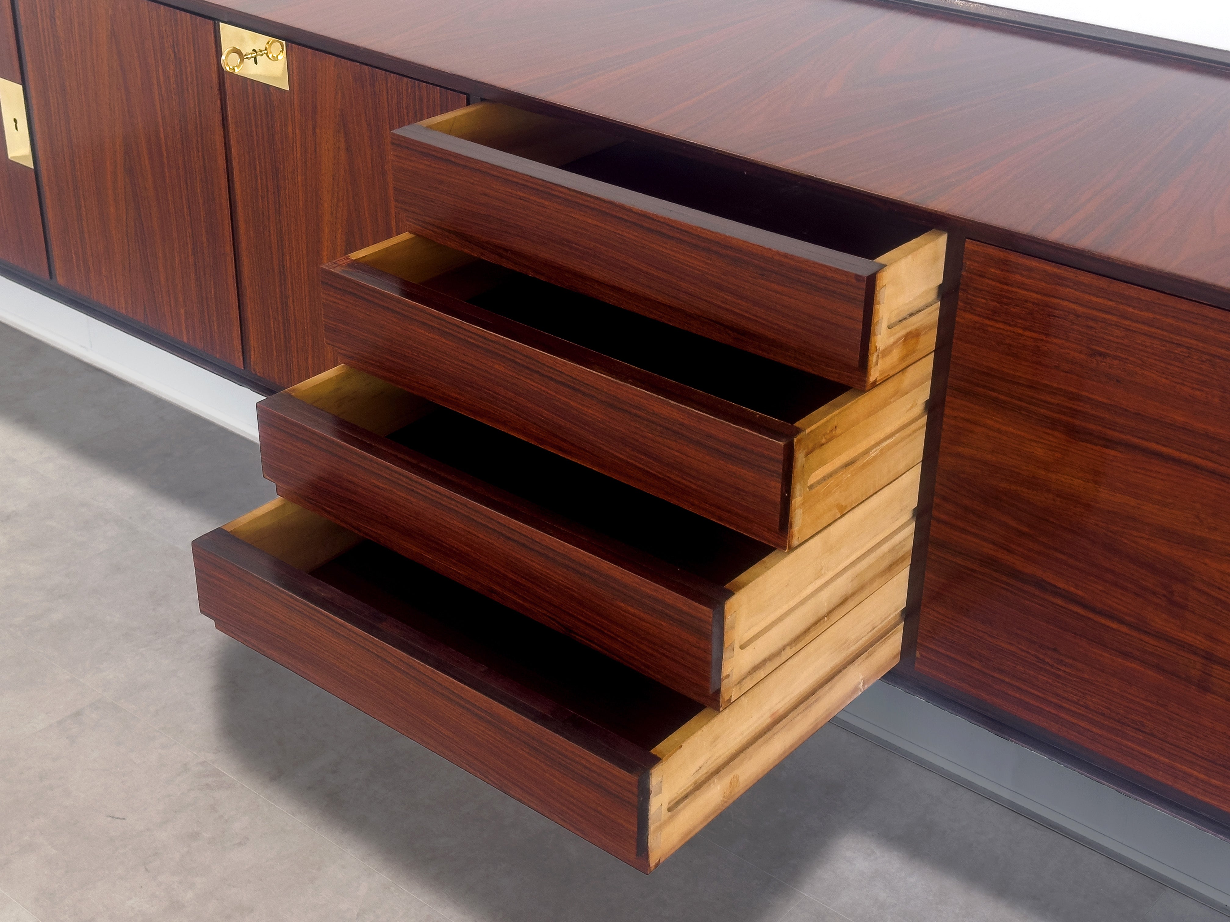 Italian Mid-Century wall-mounted Sideboard by Vittorio Dassi, 1950s