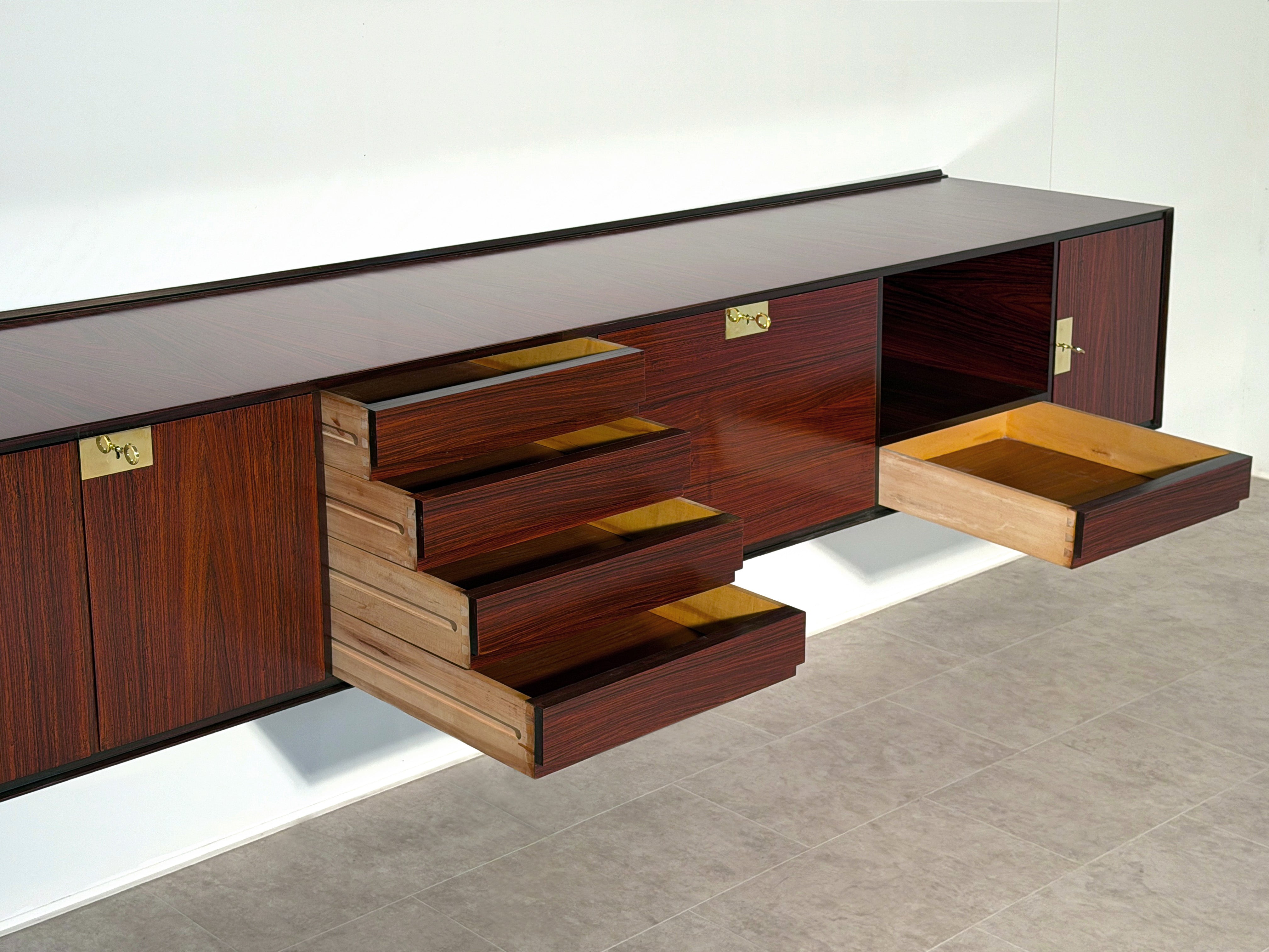 Italian Mid-Century wall-mounted Sideboard by Vittorio Dassi, 1950s