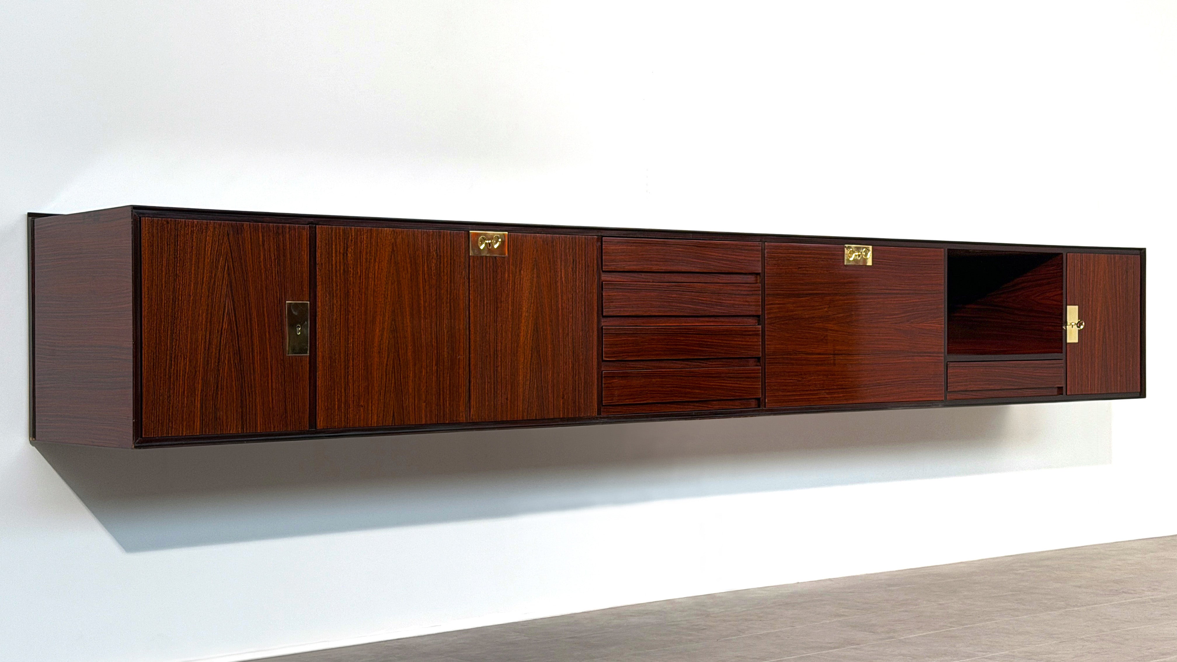 Italian Mid-Century wall-mounted Sideboard by Vittorio Dassi, 1950s
